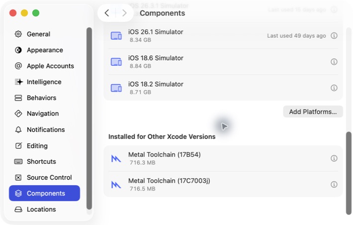 Mac mini 的 Xcode Components 页面，显示 iOS 26.1、iOS 18.6 和 iOS 18.2 Simulator Runtime